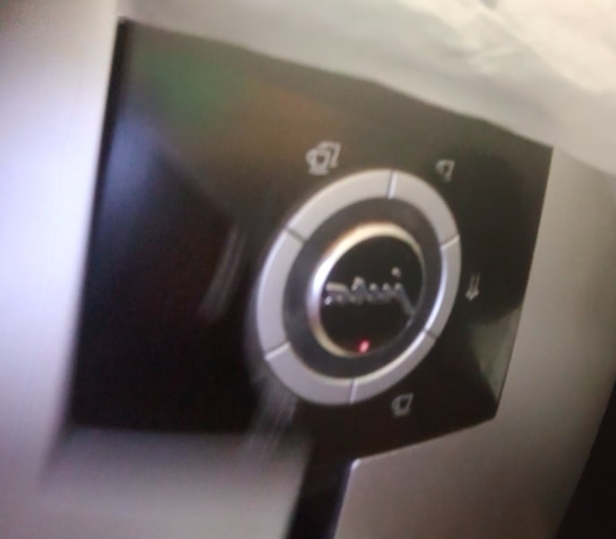 Jura Impressa J5 Coffee Machine in excellent condition630186193839381127