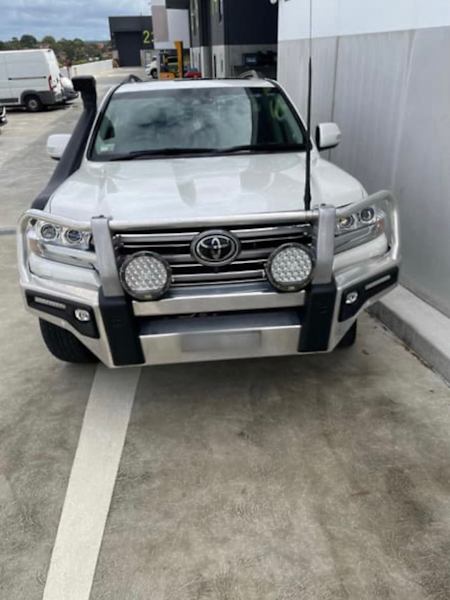 TOYOTA LANDCRUISER SAHARA62882773371778112