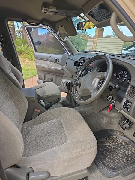 1999 NISSAN PATROL ST (4x4) 5 SP MANUAL 4x4 4D WAGON, 7 seats GU62934697611522114