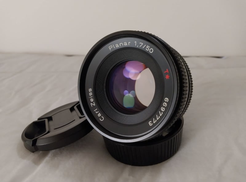 Contax Carl Zeiss Planar T* 50mm F/1.7 AEJ Prime Lens