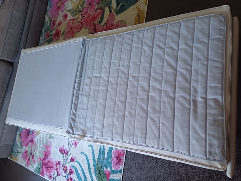 IKEA sofa bed cream colour excellent condition 80(w)x97(l)62863370152194112