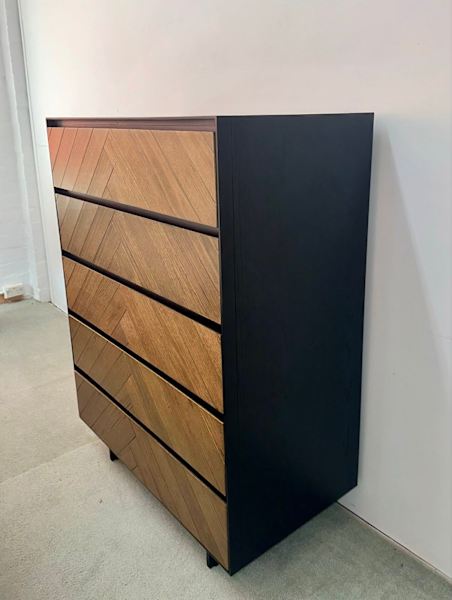 Lester Tallboy62863375395969112
