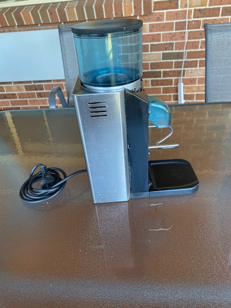 Rancilio Rocky coffee grinder.63021730984578112