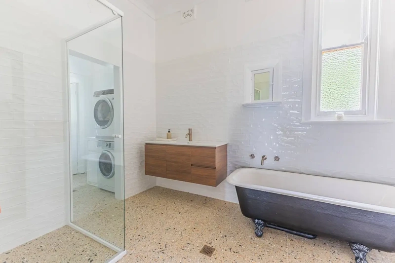 Elevated Elegance with Spectacular Views – High-End Location in Parkes!62929683568641114
