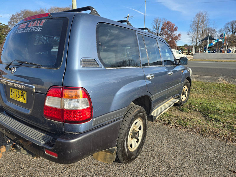 2005 TOYOTA LANDCRUISER GXL (4x4) 5 SP AUTOMATIC 4D WAGON62936658561410114