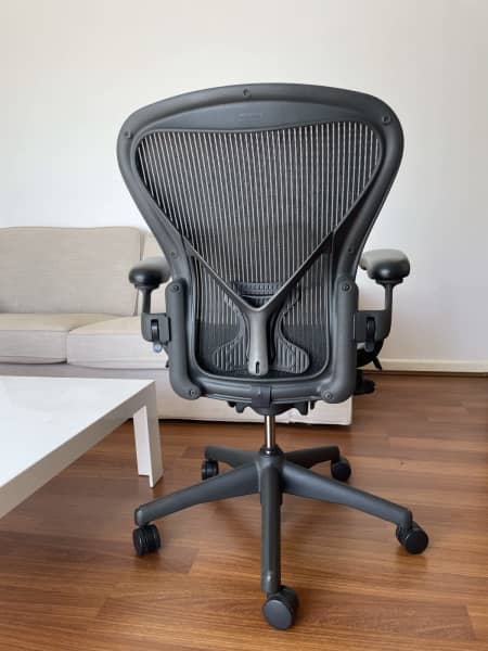 Herman miller aeron online gumtree