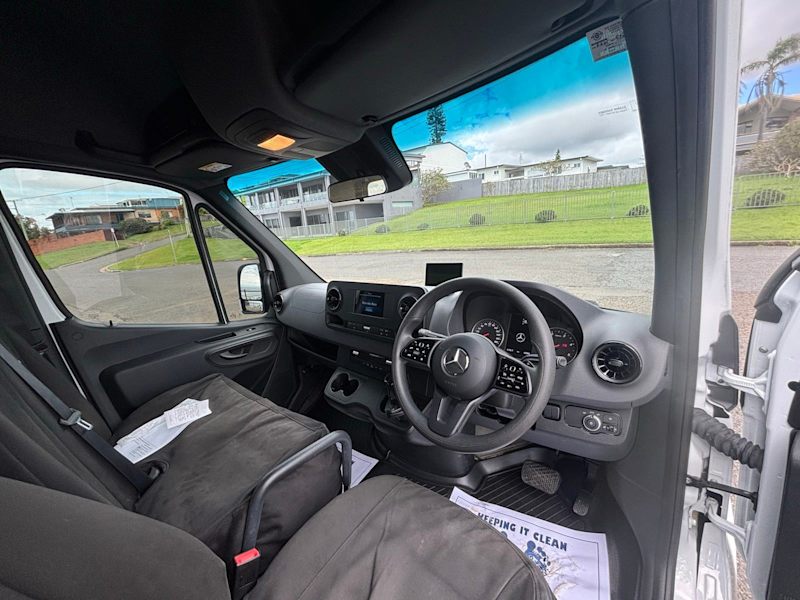 Mercede Benz sprinter 41462937623191041114