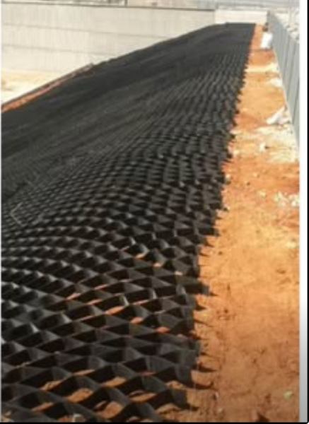 Retaining Slope stability or driveway62864726468865112