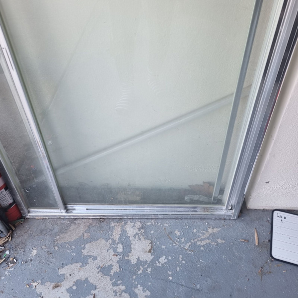 shower screens, 63011175144579112