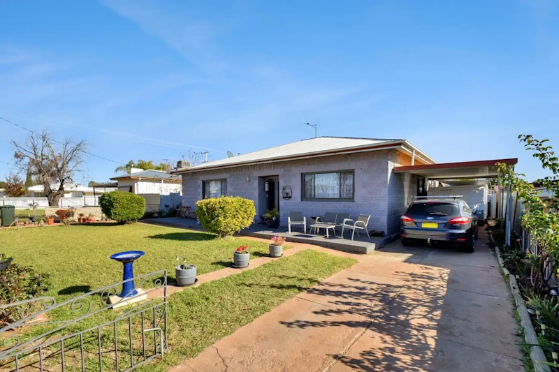 SOLID FAMILY HOME629296828295711123