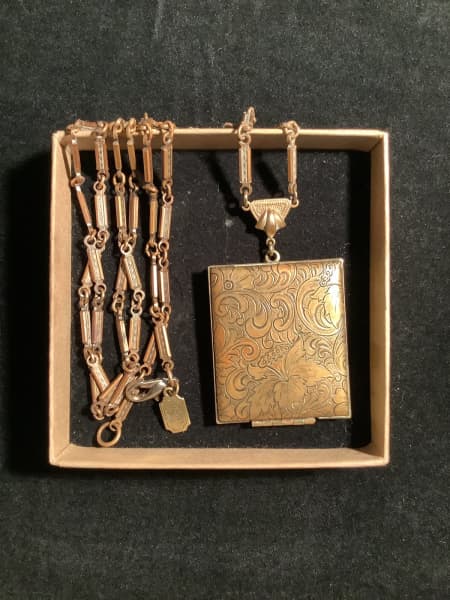 Victorian Multipage Locket Pendant Necklace