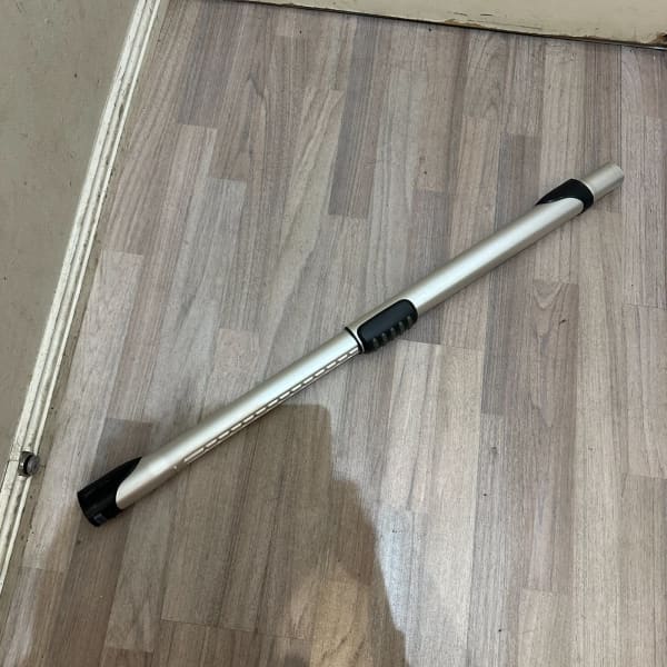 ELECTROLUX ULTRASILENCER ORIGIN POWERED VACUUM TELESOPIC WAND ROD63018615383939113