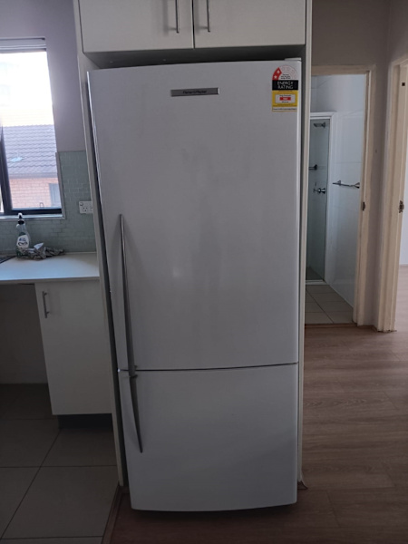 Preowned Fisher and Paykel White Fridge (Excellent Condition)63470144369153110