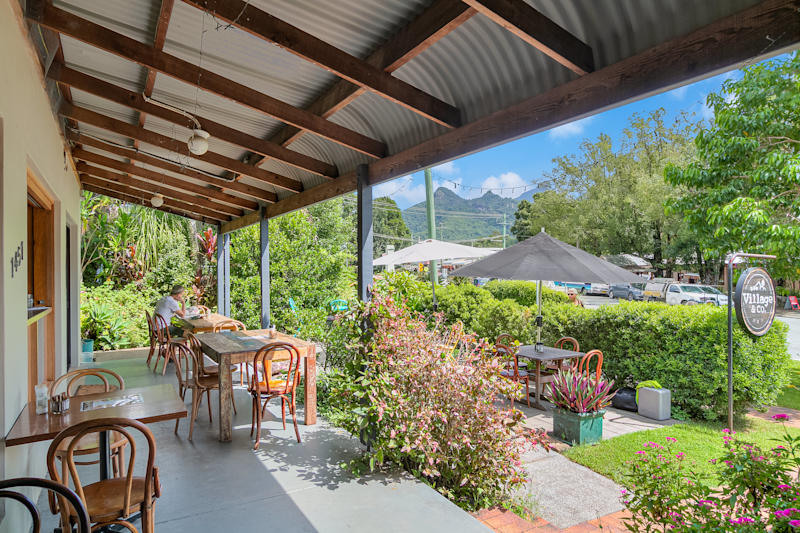 Cafe for sale in beautiful uki nsw63007162527747112