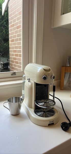 Nespresso Coffee Machine- retro style63021732974209111