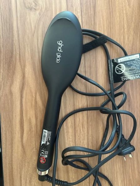 GHD Glide Hair Straightener Brush - Near New (RRP $285)63021283327490111