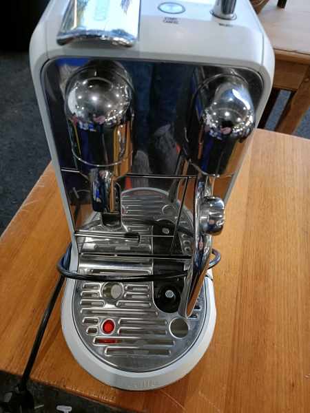 Breville BNE800BSS Creatista Plus Nespresso Coffee Machine63443692915971110