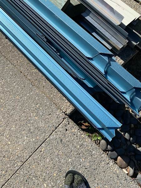 Metal top hat roof battens630051851301131117
