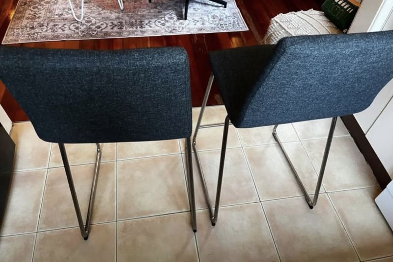 Two bar stools, chrome-plated/dark grey, 63 cm62863840712963111