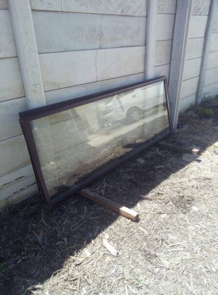 Glass sliding doors63004252770563110