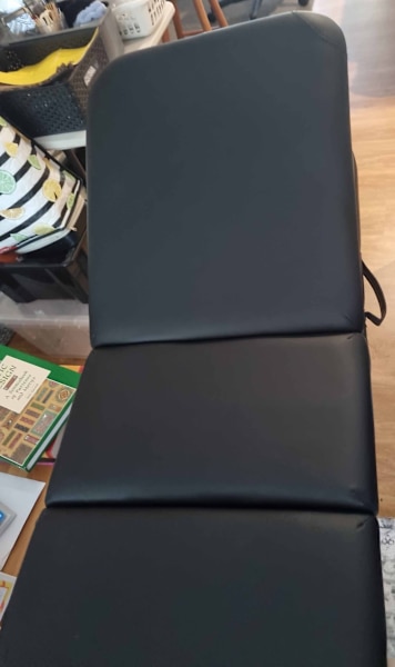 Genki Massage Table - (Unused & As New)62863379655939114