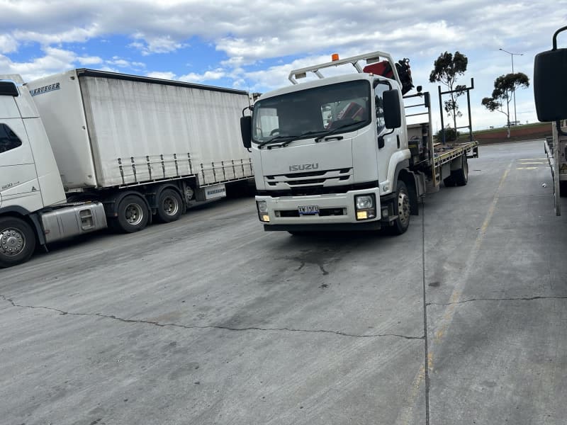 Wanted: Crane truck for hire with driver 62864726400385114