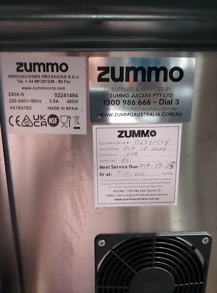 The Z40 Nature orange juice machine with bin63019536938883113