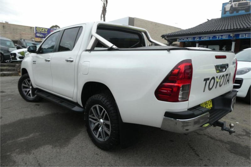 2018 Toyota Hilux GUN126R MY17 SR5 (4x4) White 6 Speed Manual Dual Cab Utility62933710084865113