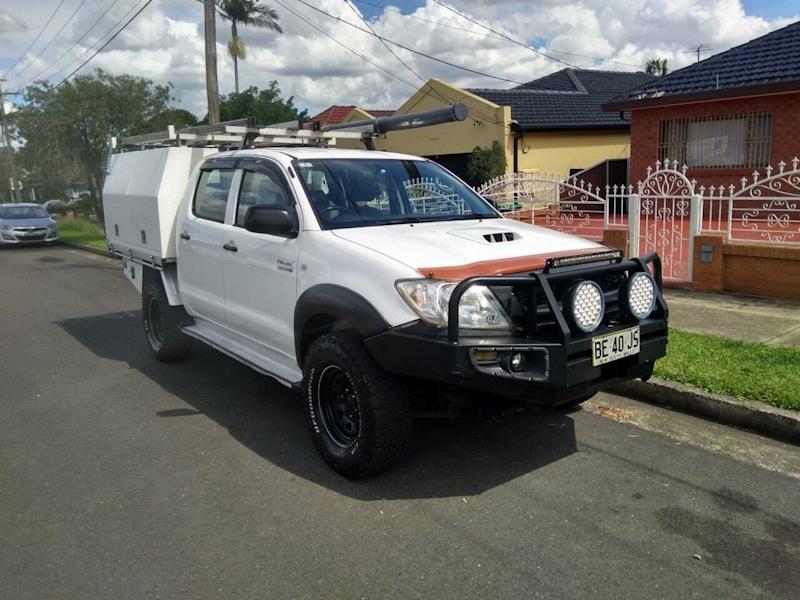 2009 Toyota Hilux KUN26R MY09 SR White 5 Speed Manual Cab Chassis62937626232066112