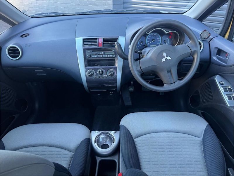 2005 Mitsubishi Colt RG LS Yellow Continuous Variable Hatchback62934704116225113
