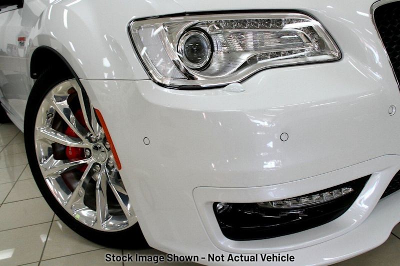 2016 Chrysler 300 LX MY16 SRT E-Shift White 8 Speed Sports Automatic Sedan62935684150274111