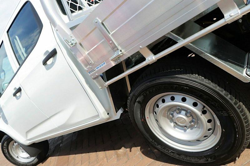 2025 Isuzu D-MAX RG MY24 SX Crew Cab Mineral White 6 Speed Sports Automatic Cab Chassis62882764373763113