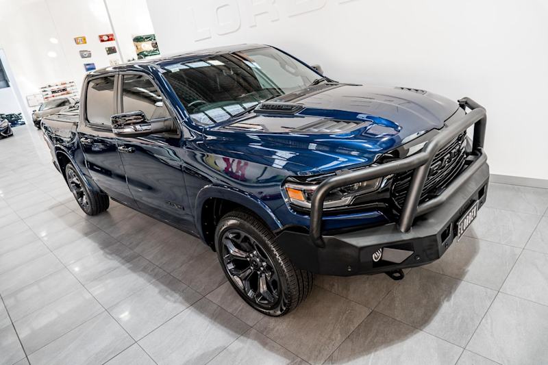 2023 Ram 1500 DT MY23 Limited Patriot Blue 8 Speed Automatic Crew Cab Utility62934705790850111