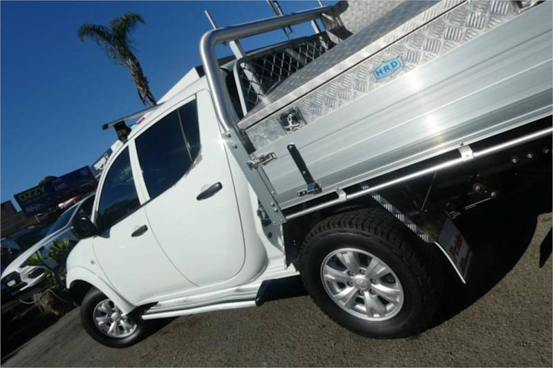2014 Mitsubishi Triton MN MY15 GLX (4x4) White 5 Speed Manual 4x4 Double Cab Utility62882729324291114