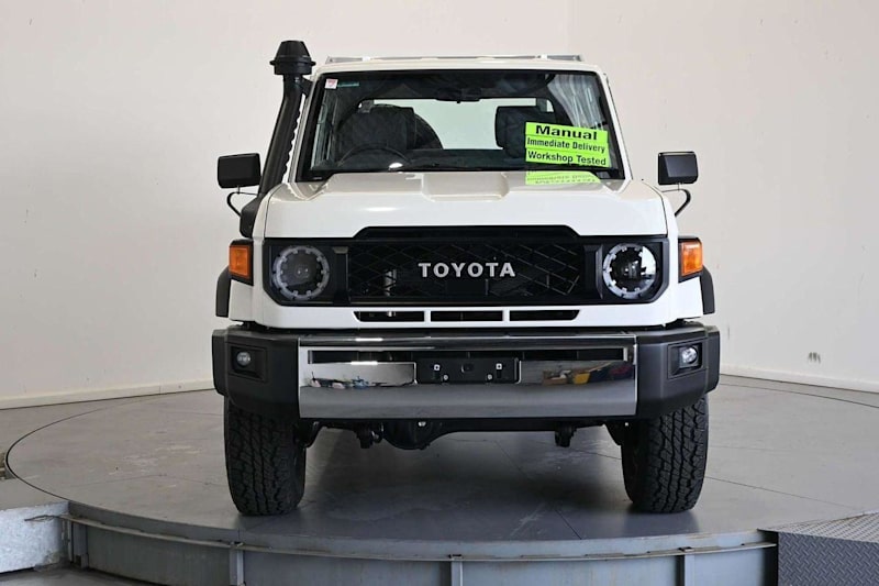 2025 Toyota Landcruiser Gdjl79R GXL Double Cab 5 Speed Manual Cab Chassis62933706992769111