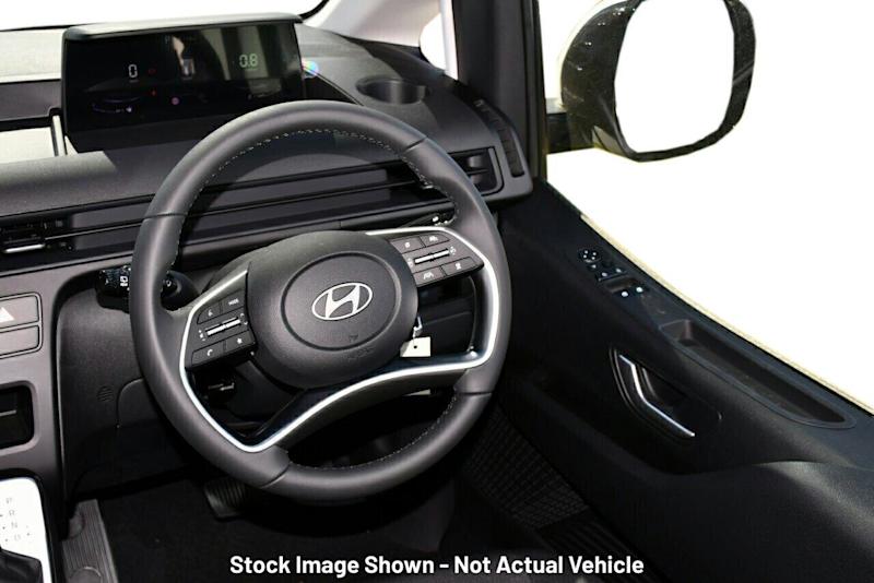2024 Hyundai Staria US4 2025 US4.V3 MY25 Load 2S 2.2D Liftback Creamy White 8 Speed62882727510530114