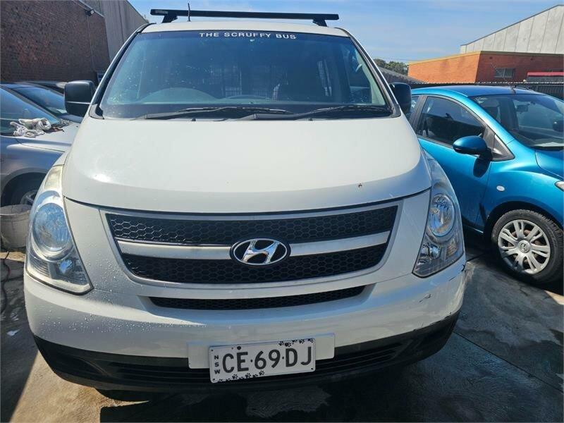 2010 Hyundai iLOAD TQ White 5 Speed Manual Van62935690194435111