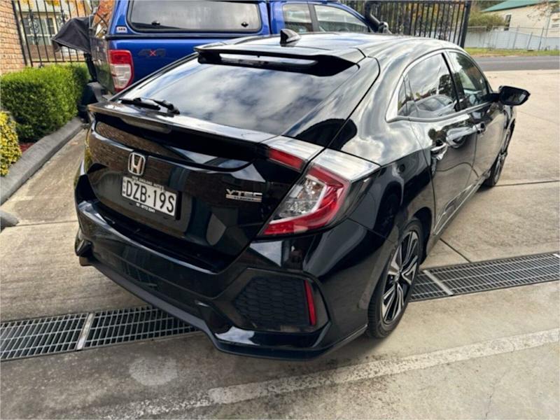 2018 Honda Civic MY18 VTi-LX Black Continuous Variable Hatchback62936658289537114