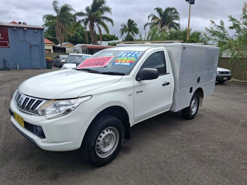 2015 Mitsubishi Triton MQ MY16 GLX White 6 Speed Manual Cab Chassis62936659973890112