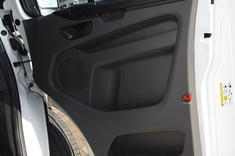 2018 Ford Transit Custom VN 2018.5MY 340L (Low Roof) Frozen White 6 Speed Automatic Van62939538517891114