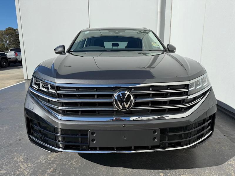 2024 Volkswagen Touareg RC MY24 170TDI Tiptronic 4MOTION Silicon Grey Metallic 8 Speed62932714582657111