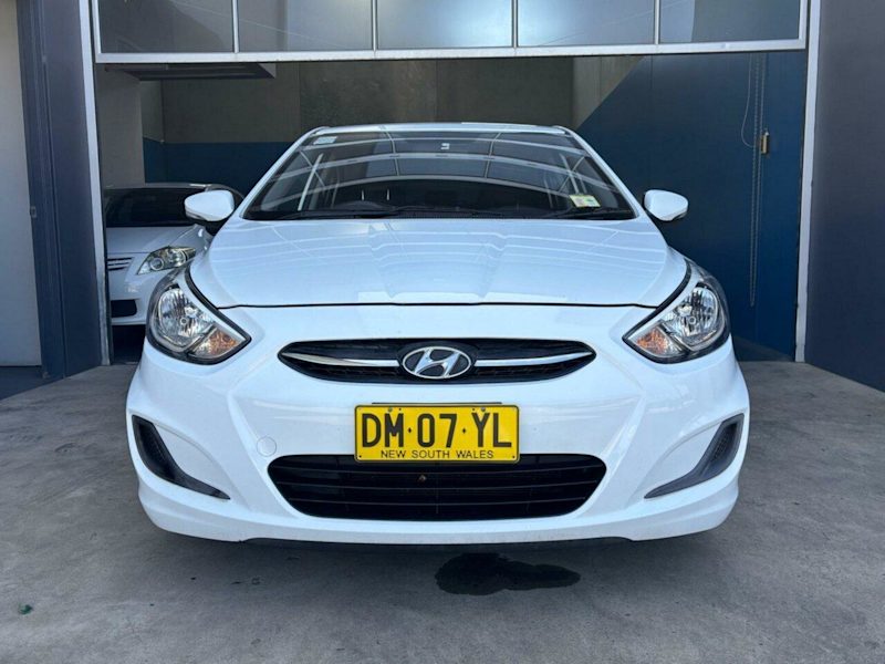 2017 Hyundai Accent SPORT RB5 White Automatic Sedan62882769775106111