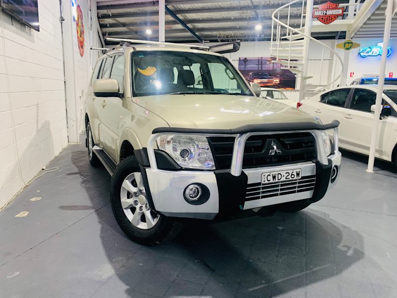2014 MITSUBISHI PAJERO GLX-R LWB (4x4)62934706571009111
