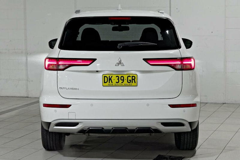 2024 Mitsubishi Outlander ZM MY24 LS 2WD White 8 Speed Constant Variable Wagon62882726912513114