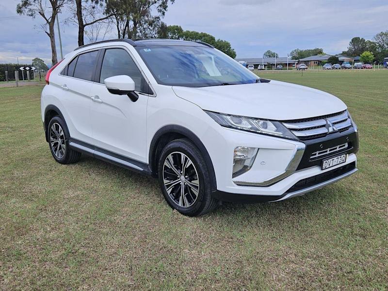 2017 Mitsubishi Eclipse Cross YA MY18 Exceed 2WD White 8 Speed Constant Variable Wagon62936661236353110