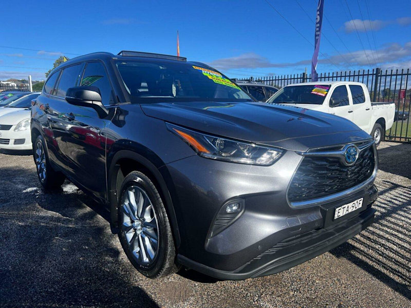 2021/22 TOYOTA KLUGER GRANDE EFOUR HYBRID 7 SEAT AWD WAGON, AUTOMATIC, LOG BOOKS, 2025 REGO, WARRANT62933714437121110