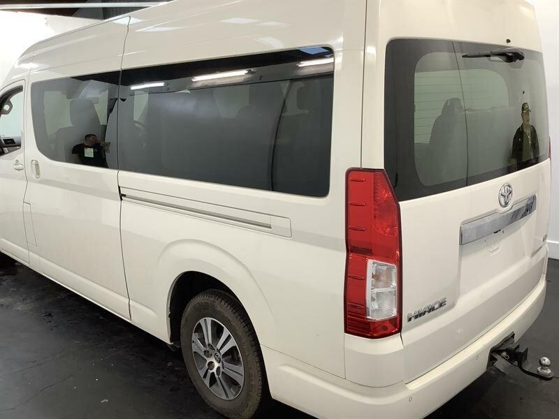 2020 Toyota HiAce GDH322R Slwb Commuter GL (12 Seats) White 6 Speed Auto Sequential Bus62934697712642112