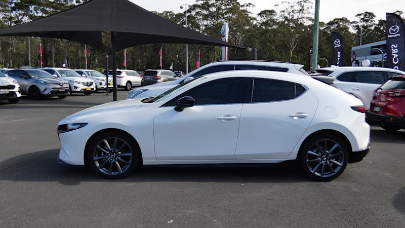 2019 Mazda 3 BP G20 Touring White 6 Speed Automatic Hatchback62934702598786113
