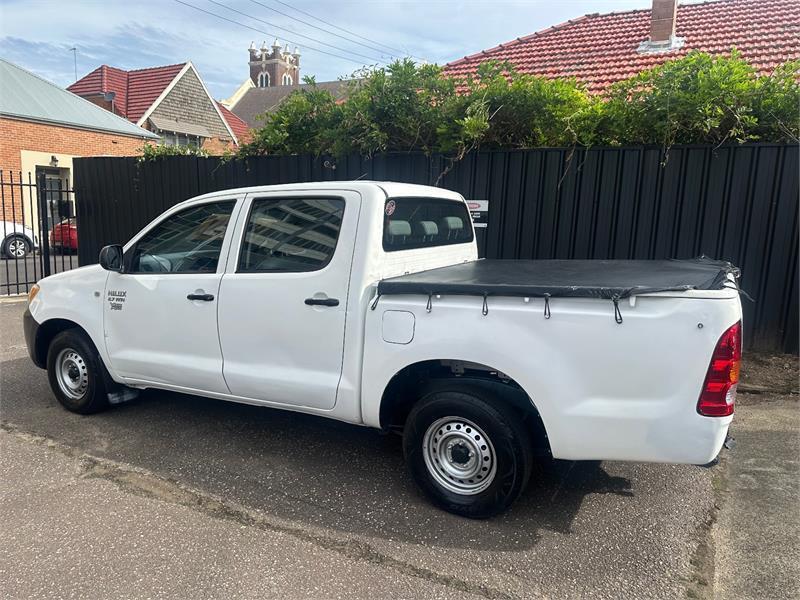 2007 Toyota Hilux TGN16R 06 Upgrade Workmate White 5 Speed Manual Dual Cab Pick-up62882737389827114