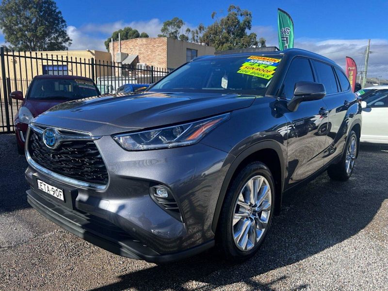 2021/22 TOYOTA KLUGER GRANDE EFOUR HYBRID 7 SEAT AWD WAGON, AUTOMATIC, LOG BOOKS, 2025 REGO, WARRANT62933714437121112